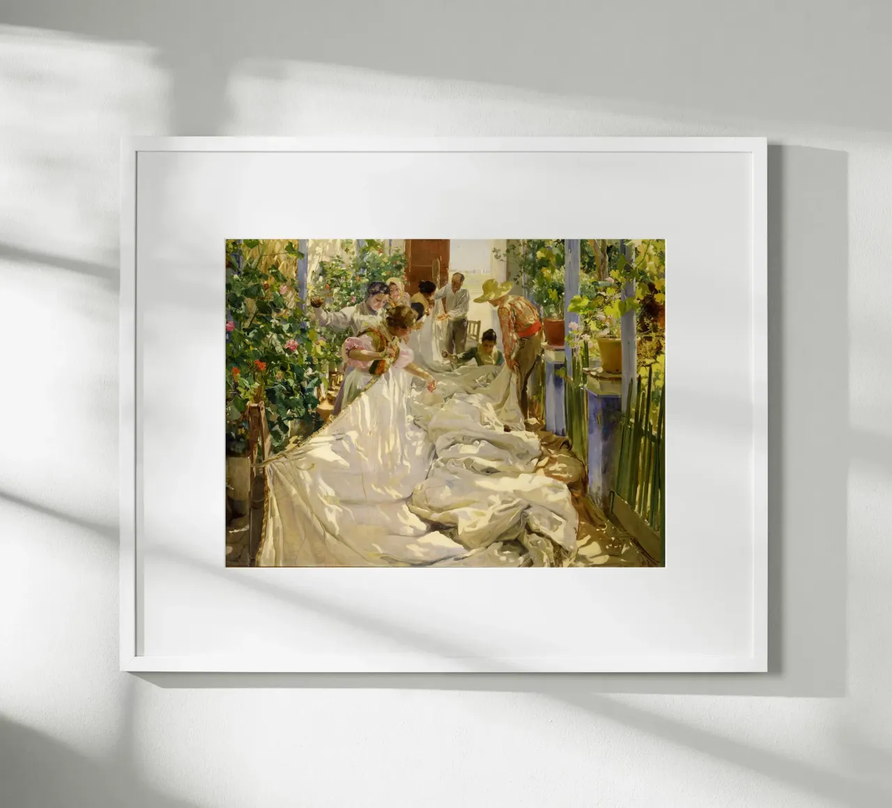 Joaquín Sorolla y Bastida - Cucire la vela (1896) poster con telaio in plastica da Venus Art