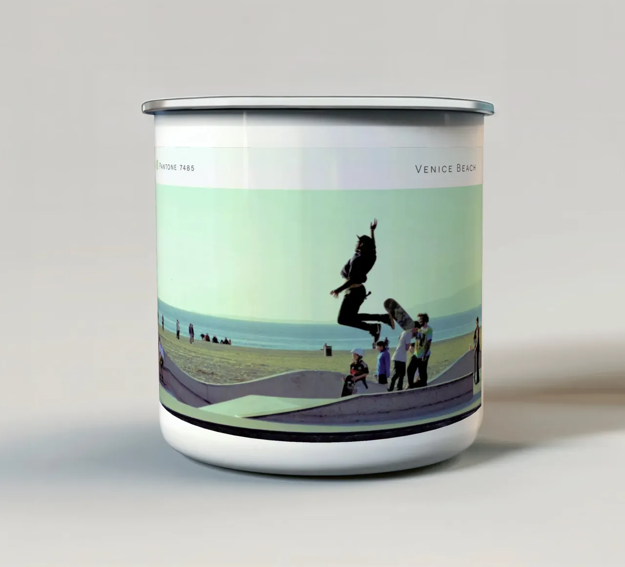 Venice Beach Pantone 7485 tazza in smalto da In Full Color