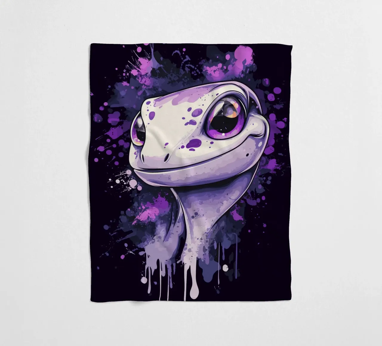 Geco sorridente in look splash viola coperta in pile da pixelbull - medieval art and more
