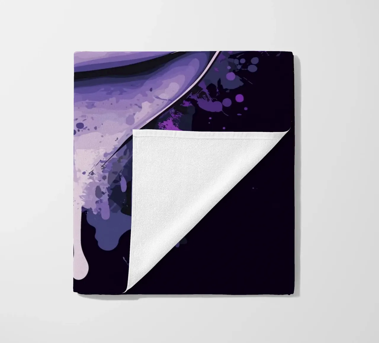 Geco sorridente in look splash viola telo mare da pixelbull - medieval art and more