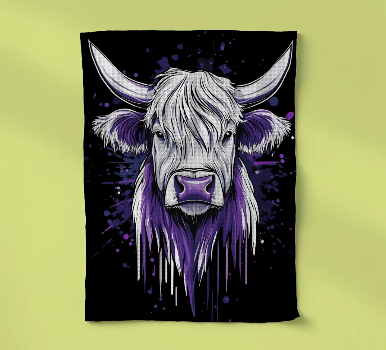 Vache Highland avec une note violette torchon de pixelbull - medieval art and more