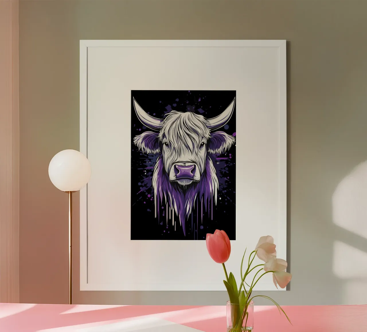 Vache Highland avec une note violette poster de pixelbull - medieval art and more