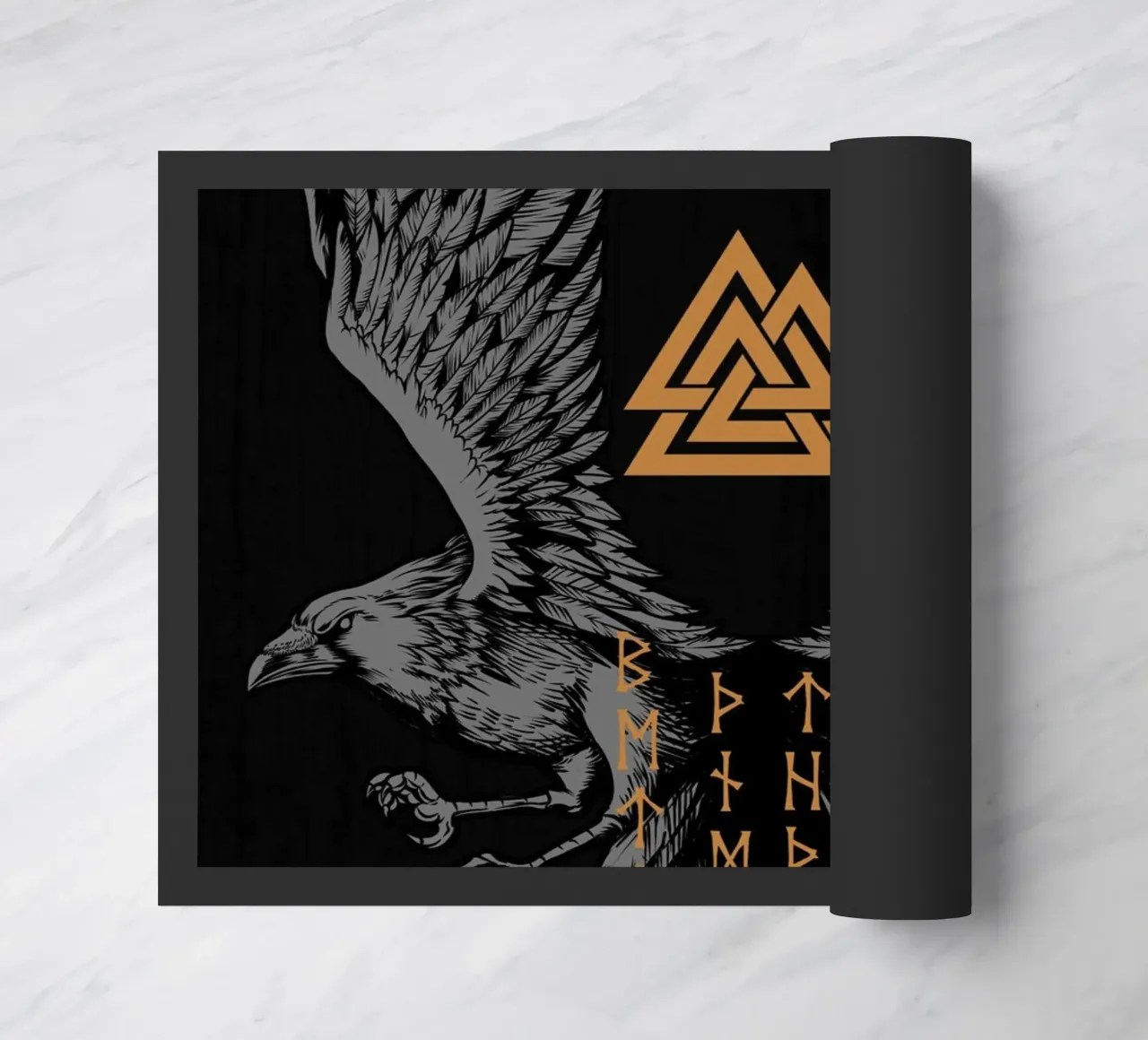 Hugin e Munin con rune e Valknut zerbino da pixelbull - medieval art and more