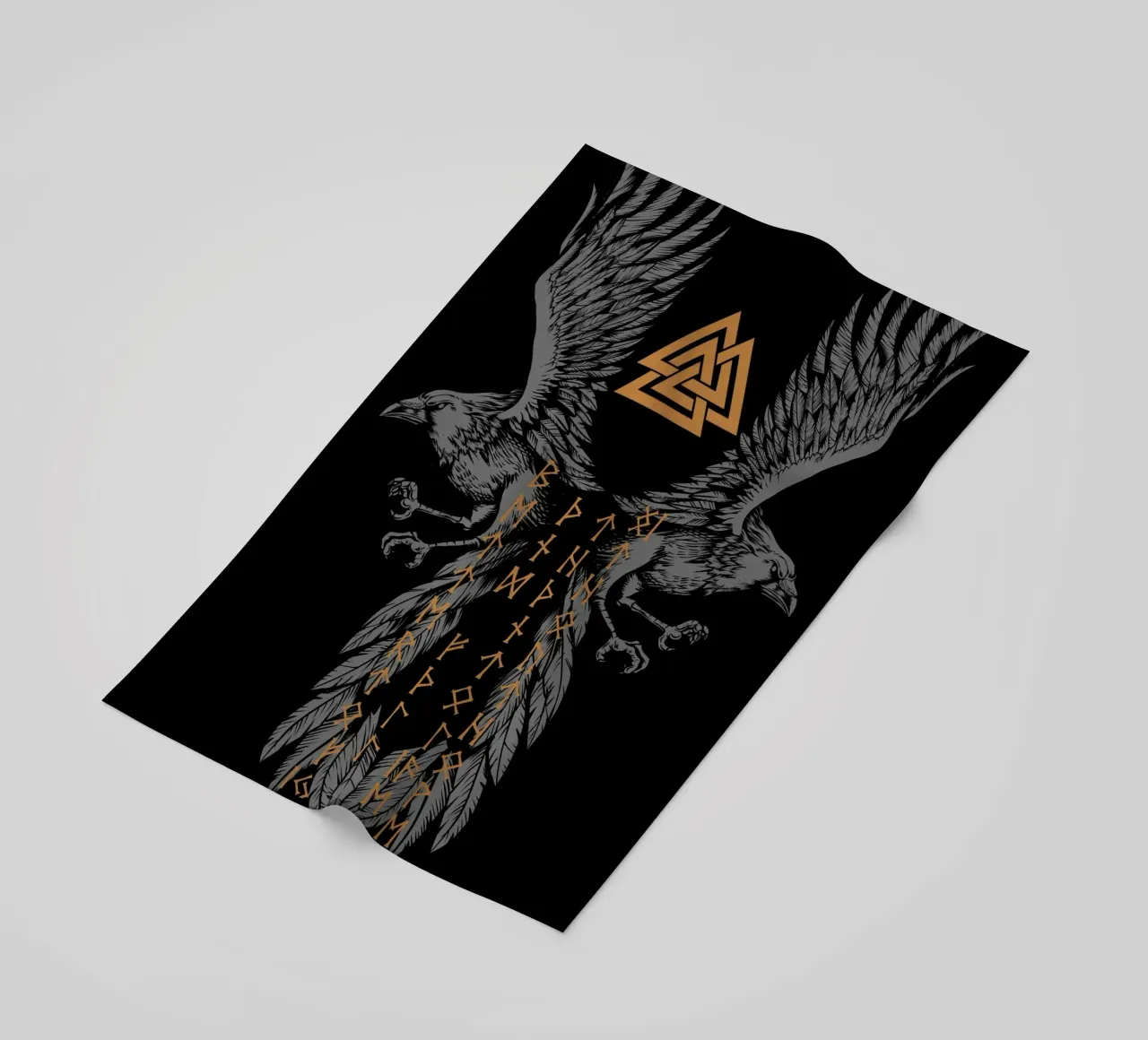 Hugin e Munin con rune e Valknut telo mare da pixelbull - medieval art and more