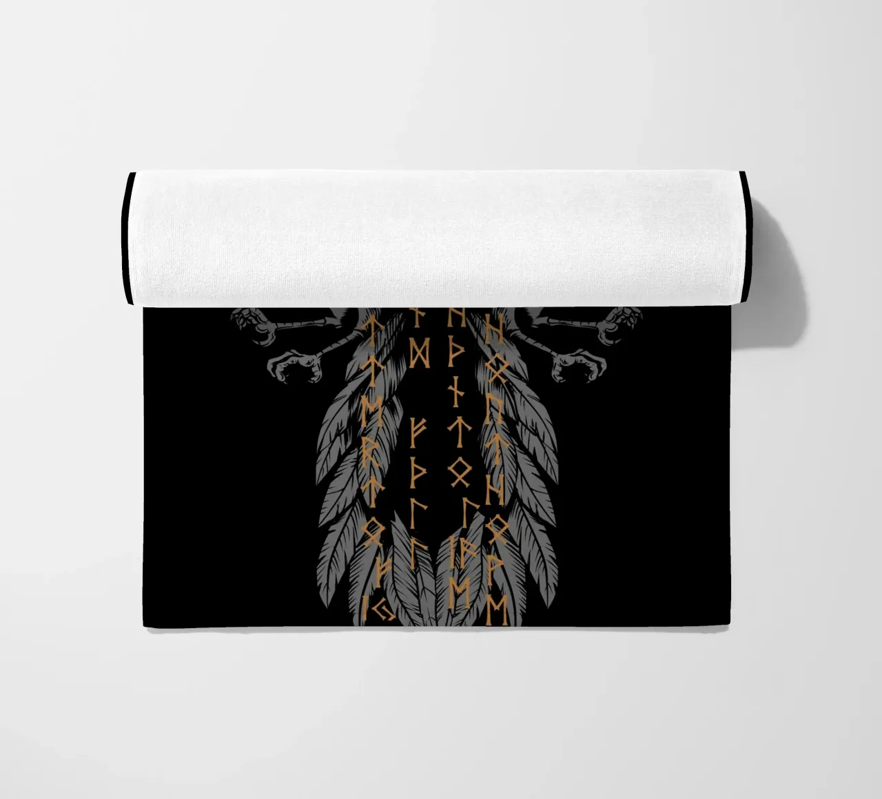 Hugin e Munin con rune e Valknut telo mare da pixelbull - medieval art and more