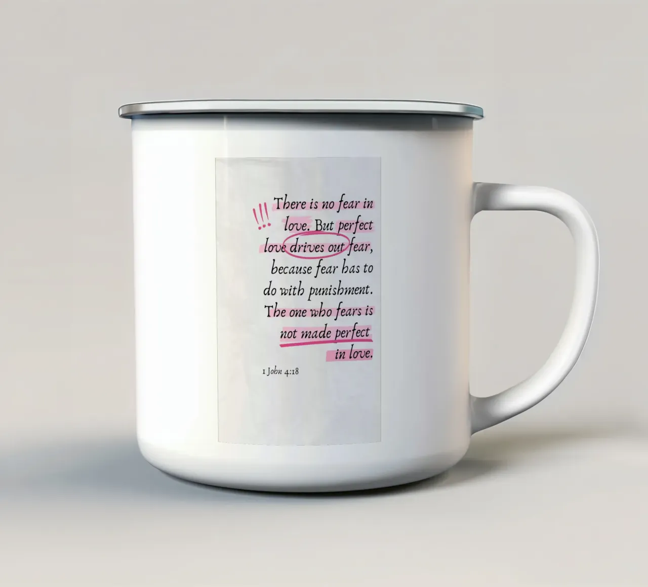 "L'amore perfetto scaccia il timore" 1 Giovanni 4:18 tazza in smalto da vintagepod