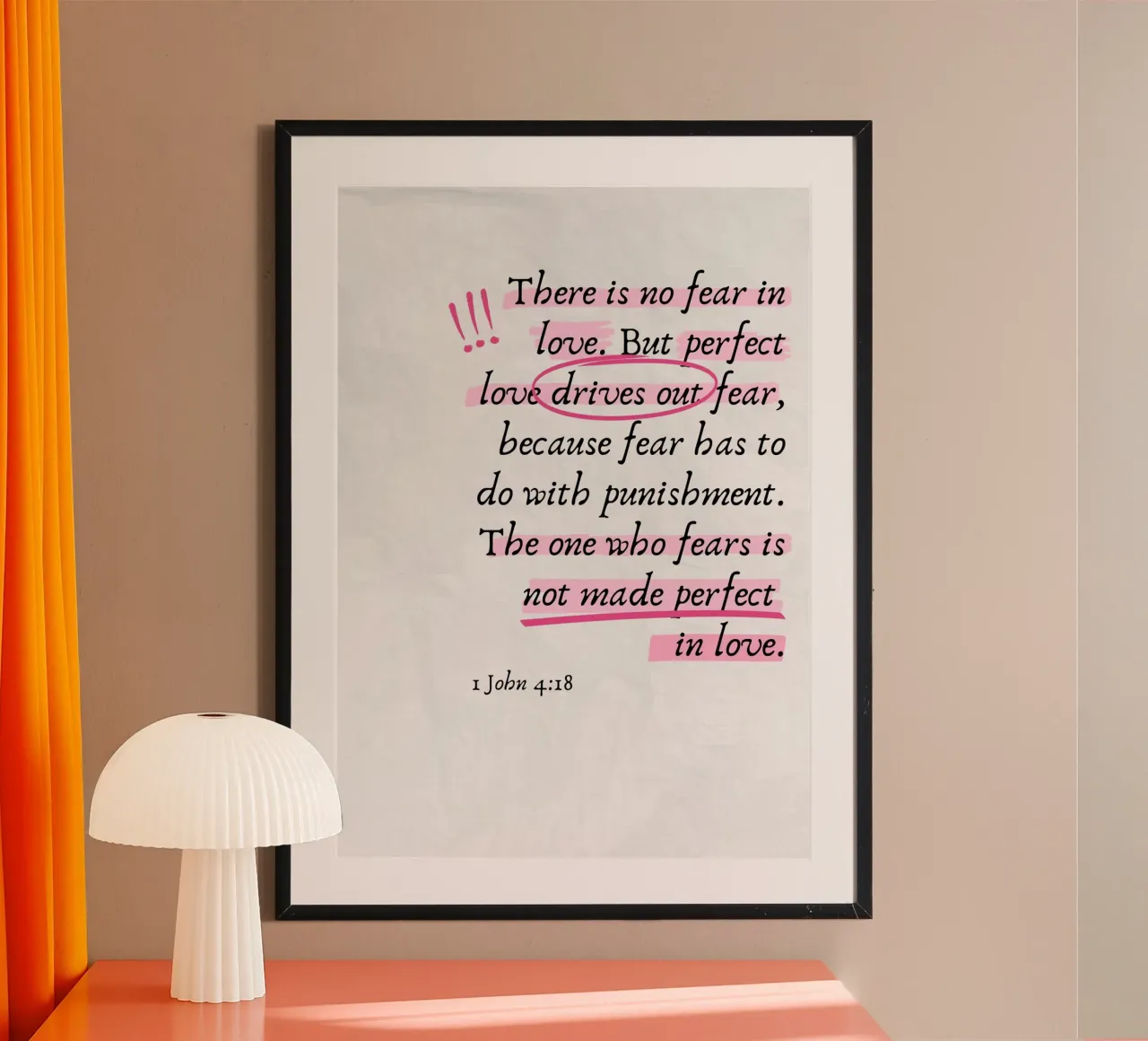 "Vollkommene Liebe vertreibt die Furcht" 1 Johannes 4:18 Poster mit Aluminium Rahmen von vintagepod