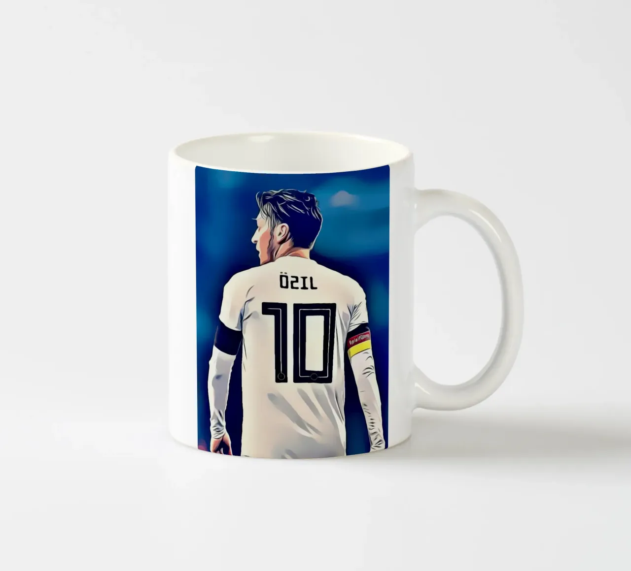 Mesut Ozil - Giocatore di calcio con la maglia numero 10 tazza in ceramica da dark eagle