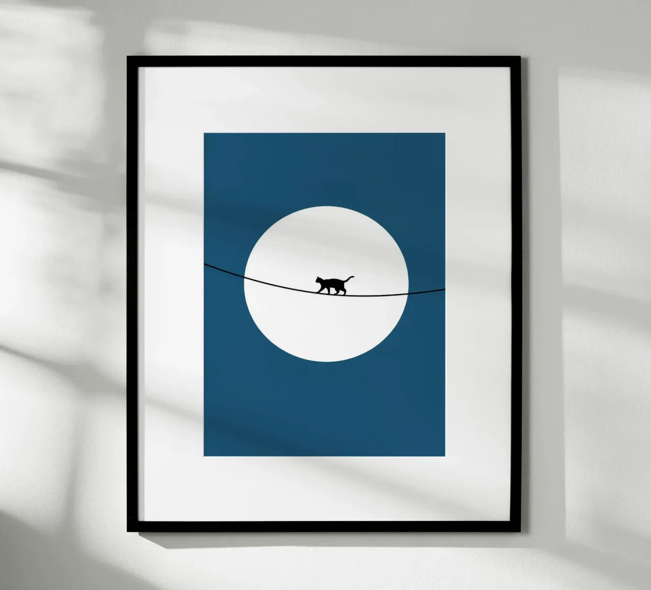 Gatto sul filo poster con telaio in alluminio da Leon Franke