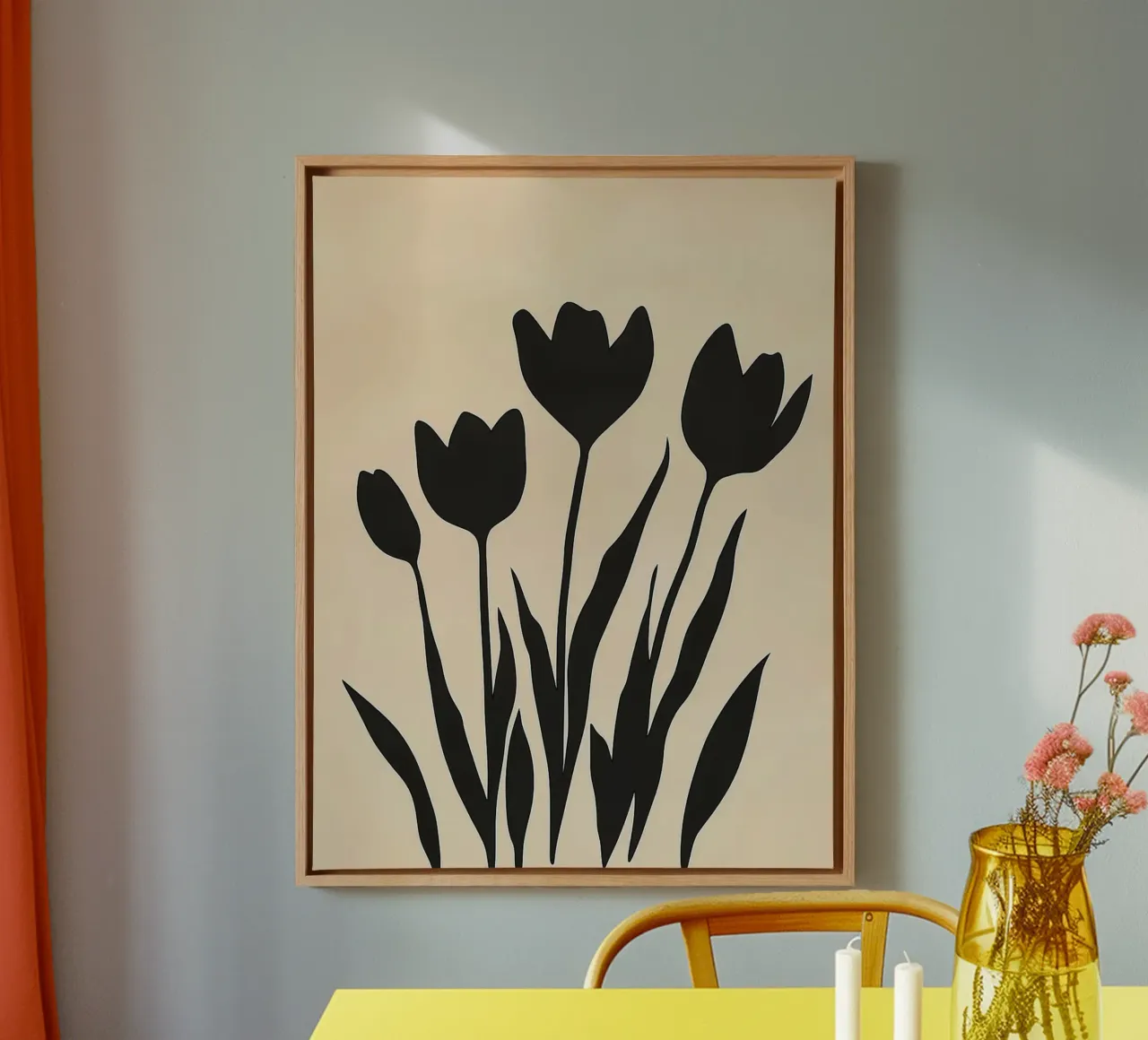 Zwarte Tulp Mid Eeuw canvas met Baklijst van Lisa Becker