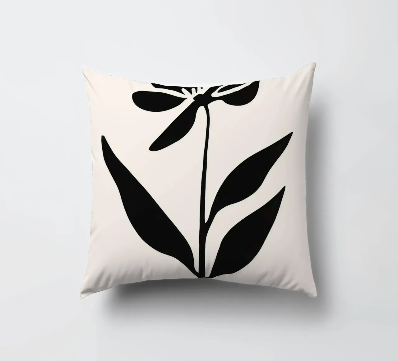 Silhouette di fiori in bianco e nero cuscino da Anna Müller