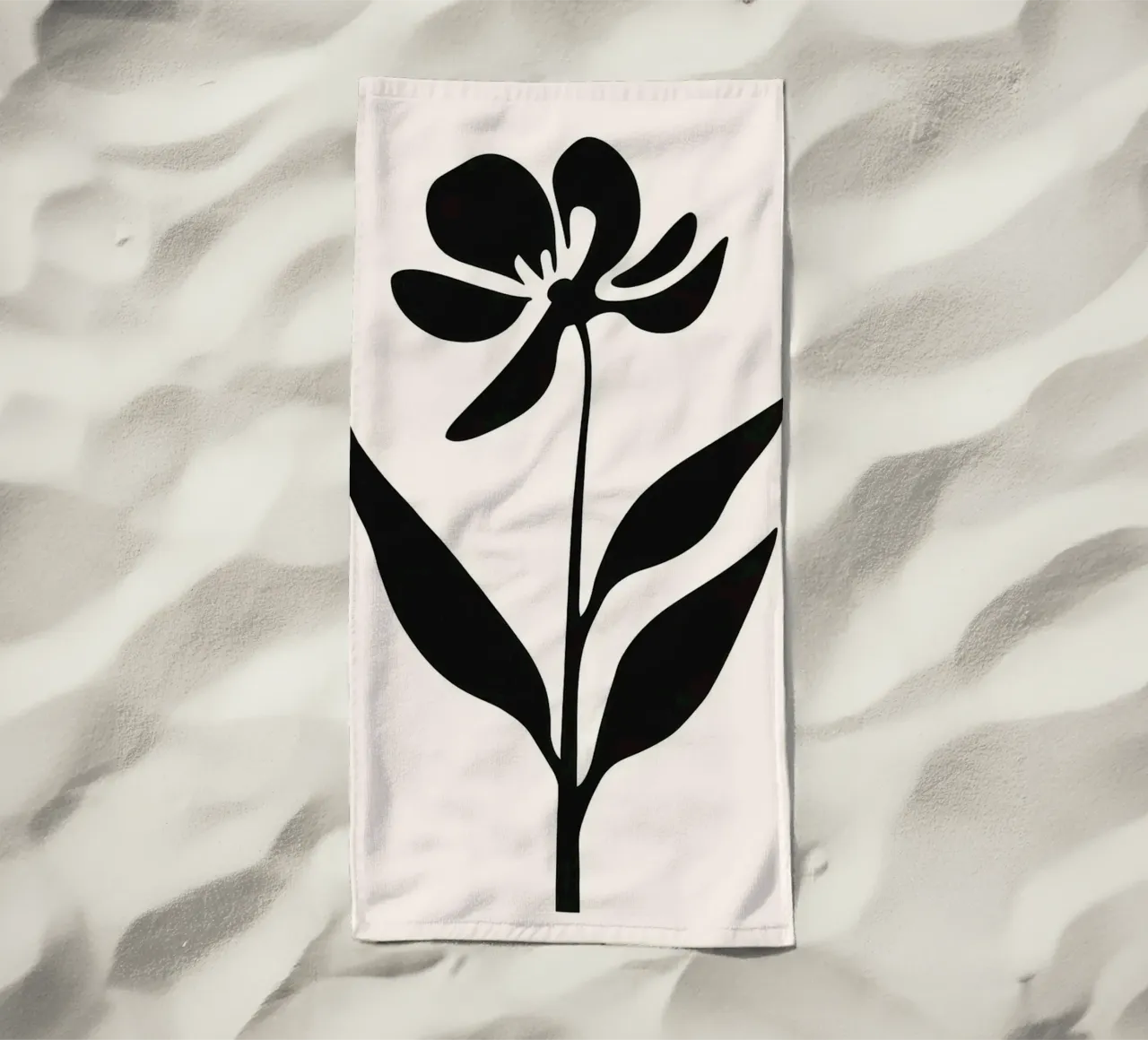 Silhouette di fiori in bianco e nero telo mare da Anna Müller