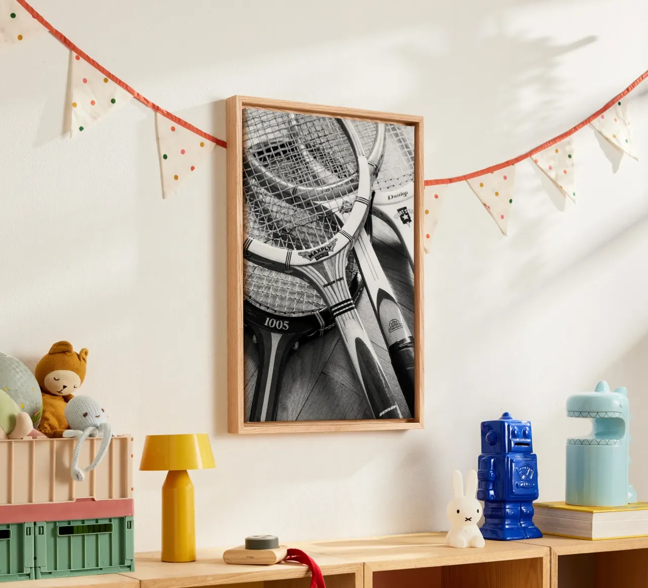Tennisschläger Leinwand mit Schattenfugenrahmen von vintgeseyn