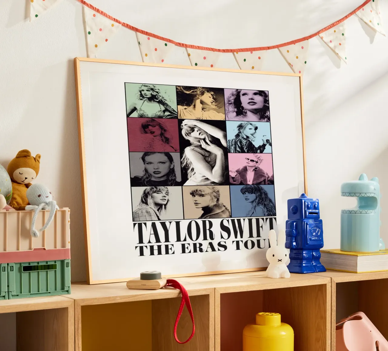 Taylor Swift The Eras Tour Song Poster mit Holzrahmen von ramdakjagualma