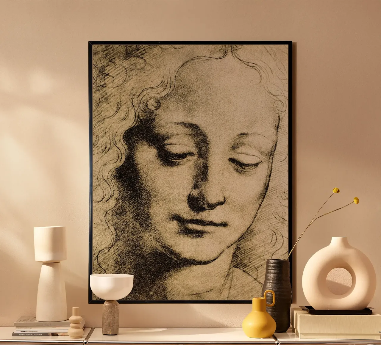 Testa di giovane di Leonardo da Vinci poster con telaio in legno da James McIntosh