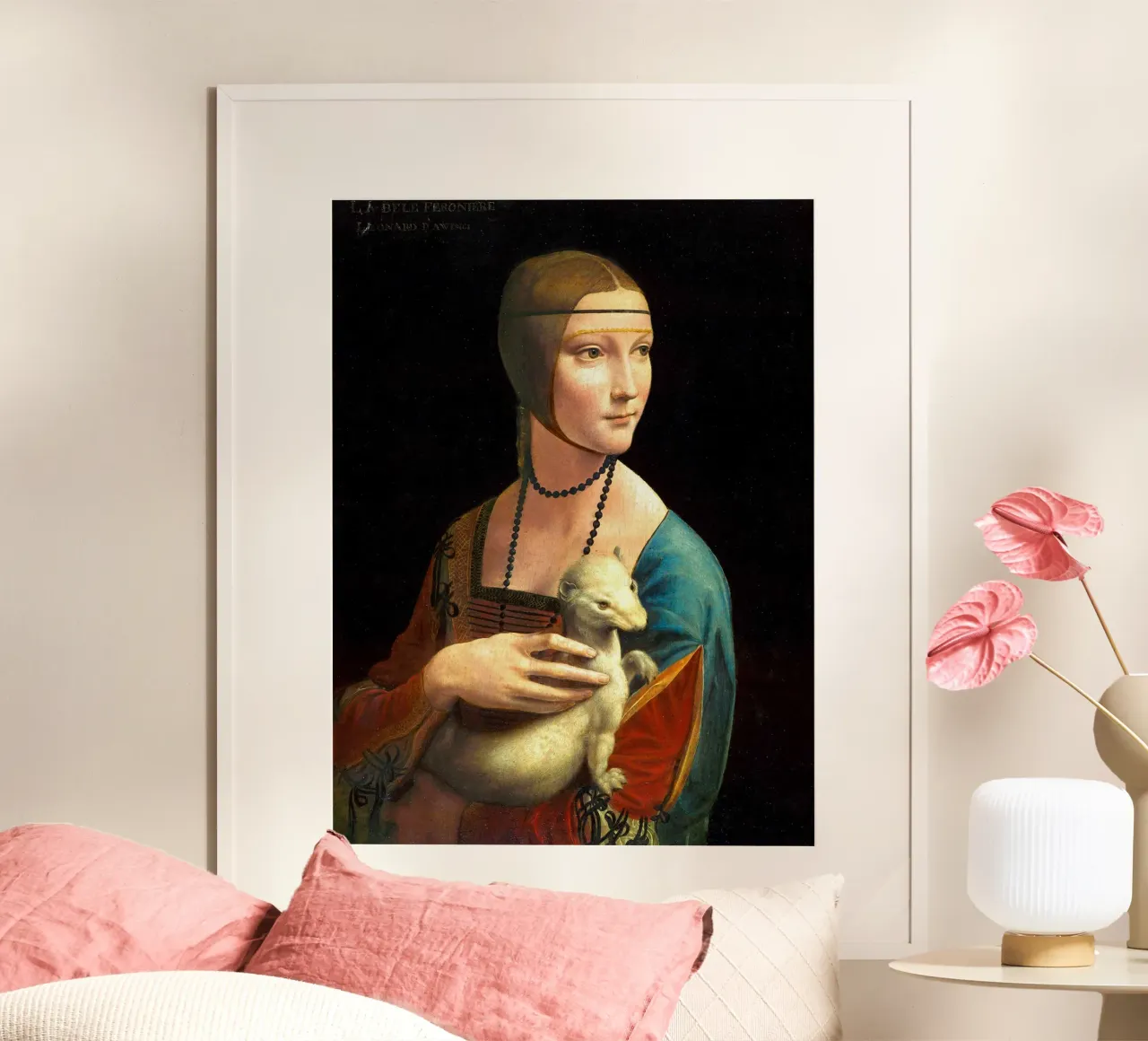 Dama con l'ermellino di Leonardo da Vinci poster con telaio in plastica da James McIntosh