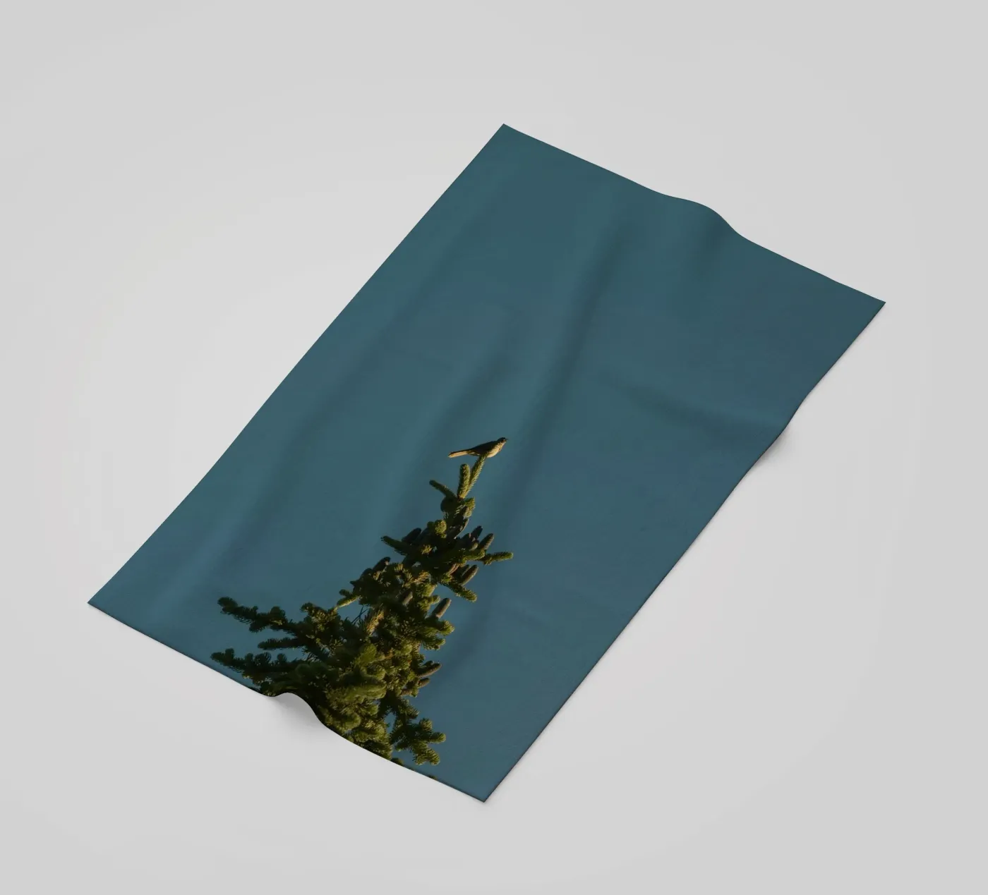 pine tree strandhanddoek van Earthly Visions