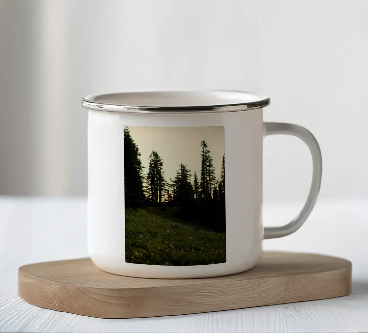 una foresta di pini tazza in smalto da Earthly Visions