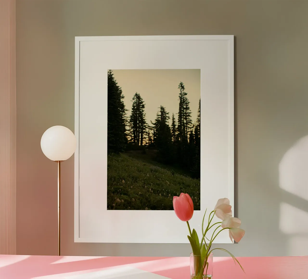 una foresta di pini poster con telaio in plastica da Earthly Visions