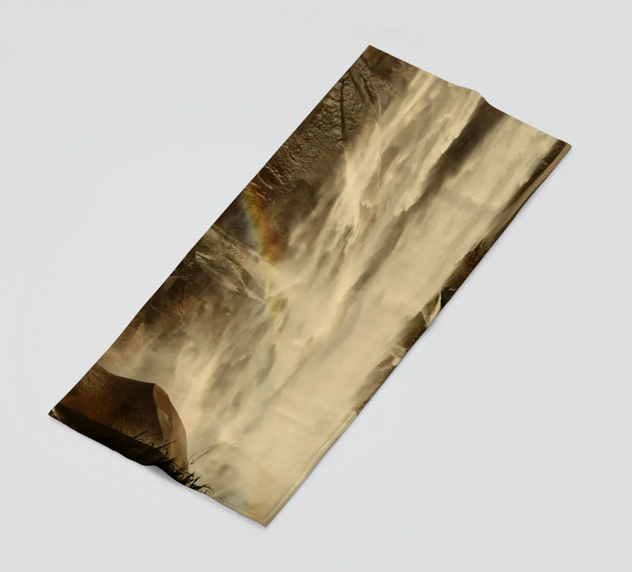 cascata telo mare da Earthly Visions