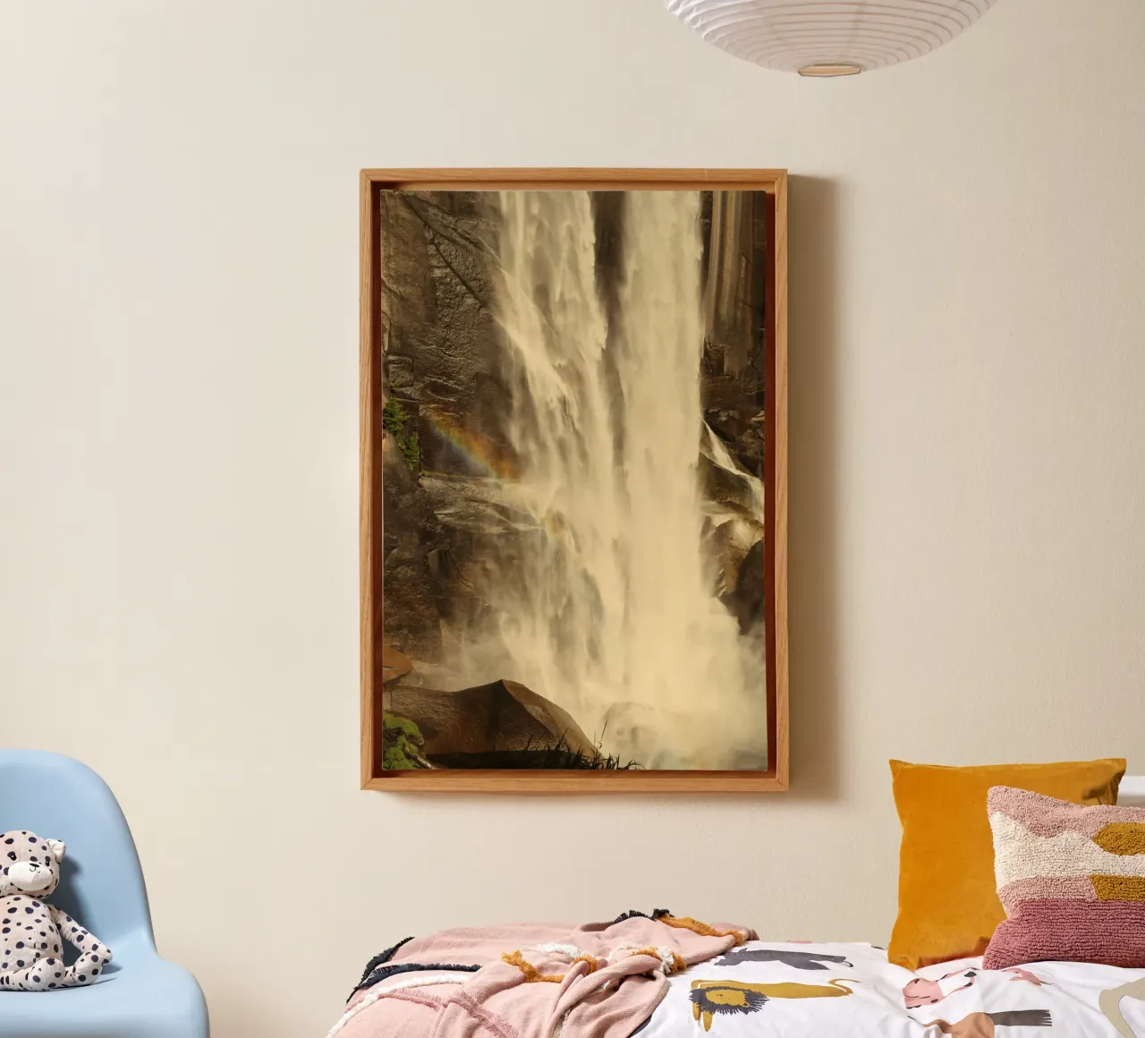cascata tela con Cornice a cassetta da Earthly Visions