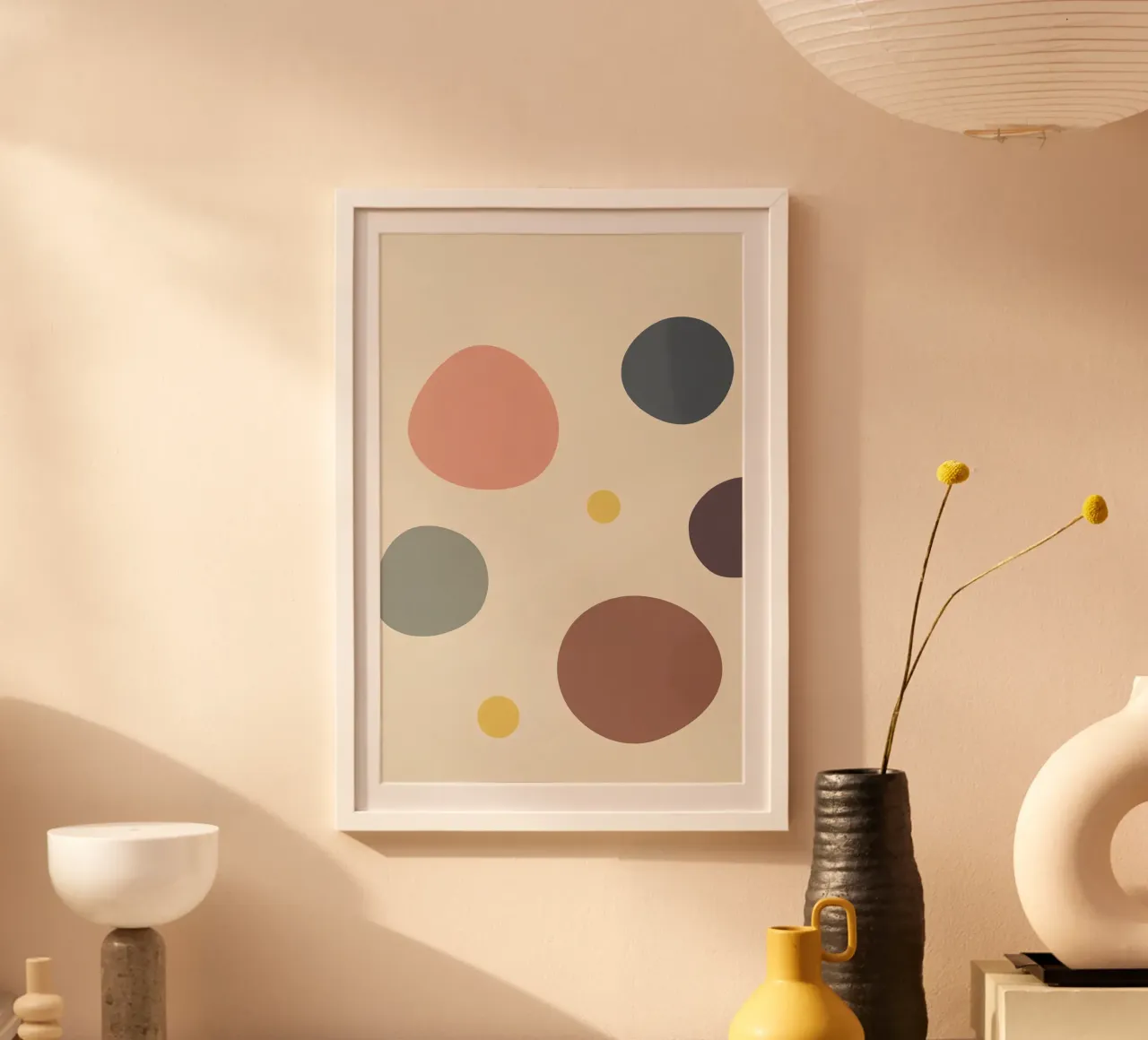 Disposizione astratta di forme arrotondate colorate su sfondo beige poster con telaio in plastica da DesignDoodle