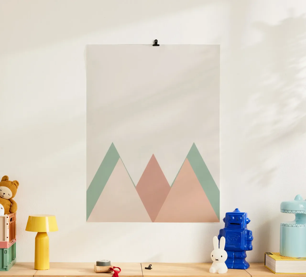 Composizione astratta a triangolo Verde Rosa e Corallo poster da DesignDoodle