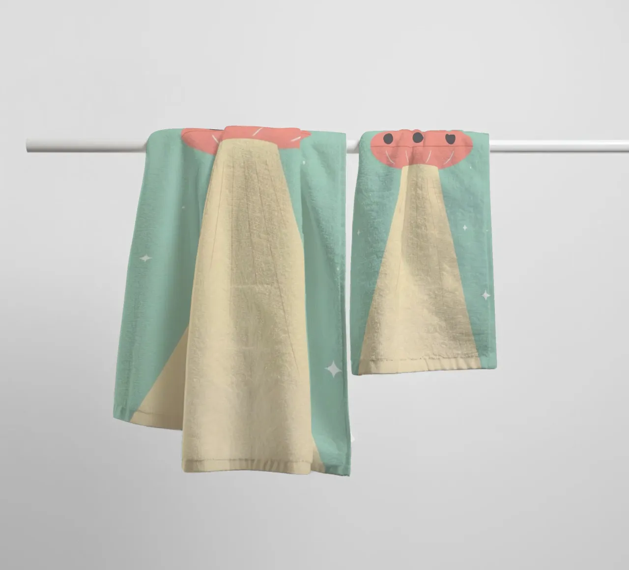 Kinderzimmer Tiere Reiten UFO Handtuch von DesignDoodle