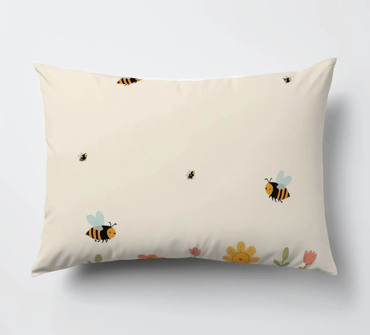 Vivaio api e fiori cuscino da DesignDoodle