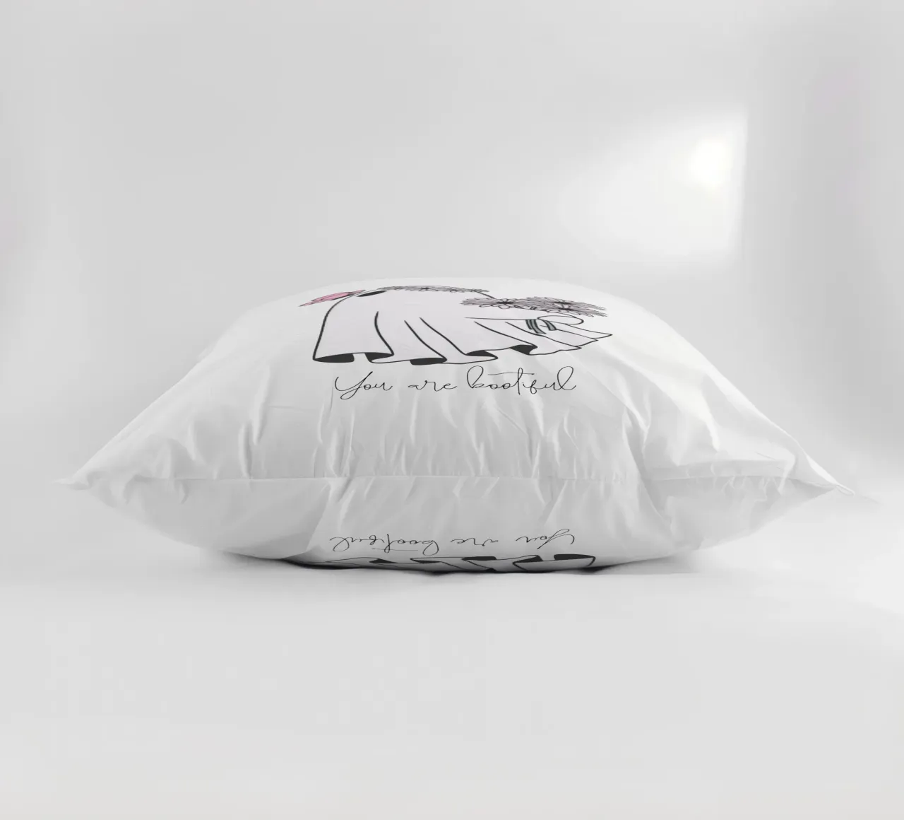 You are bootiful III cuscino da ArtDesign by KBK