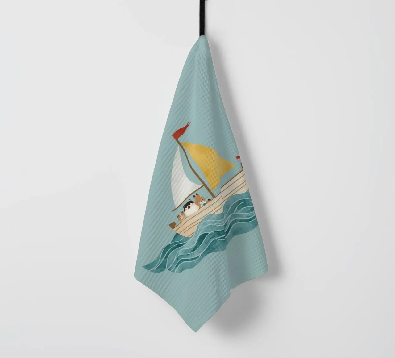 Animaux de dessins animés dans un voilier sur des vagues torchon de DesignDoodle