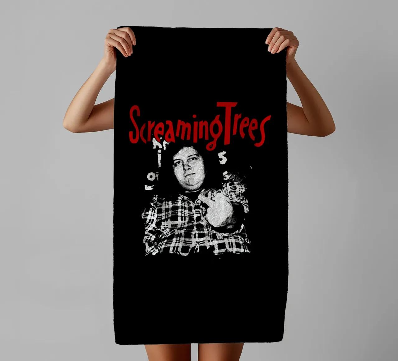 Silhouette Scraming Trees towel by eliouxence