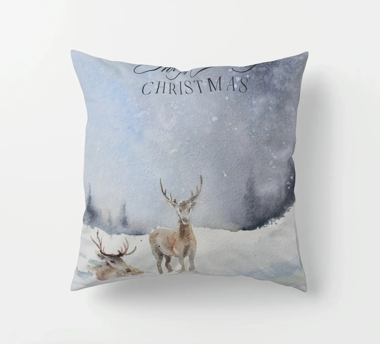 Renne in un bosco invernale con la scritta Have a Holly Jolly Chr cuscino da Studio Vibe