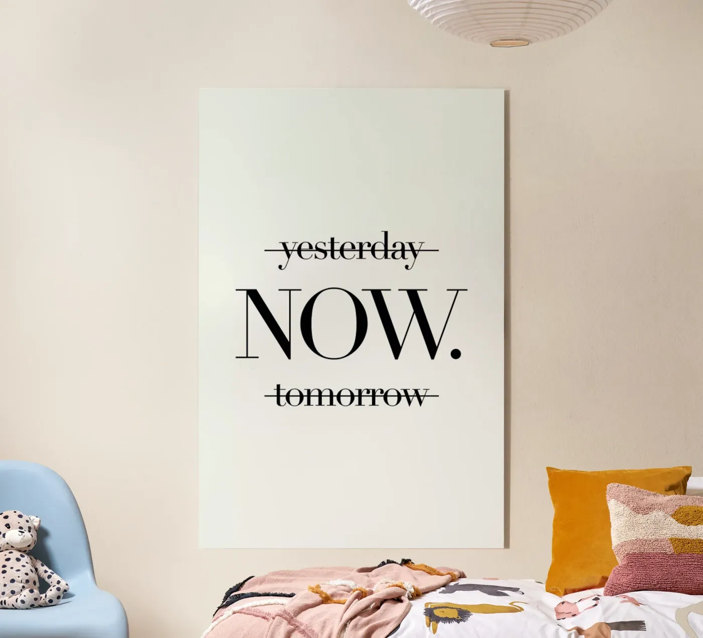 Now plexiglas de Mottos by Sinan Saydik