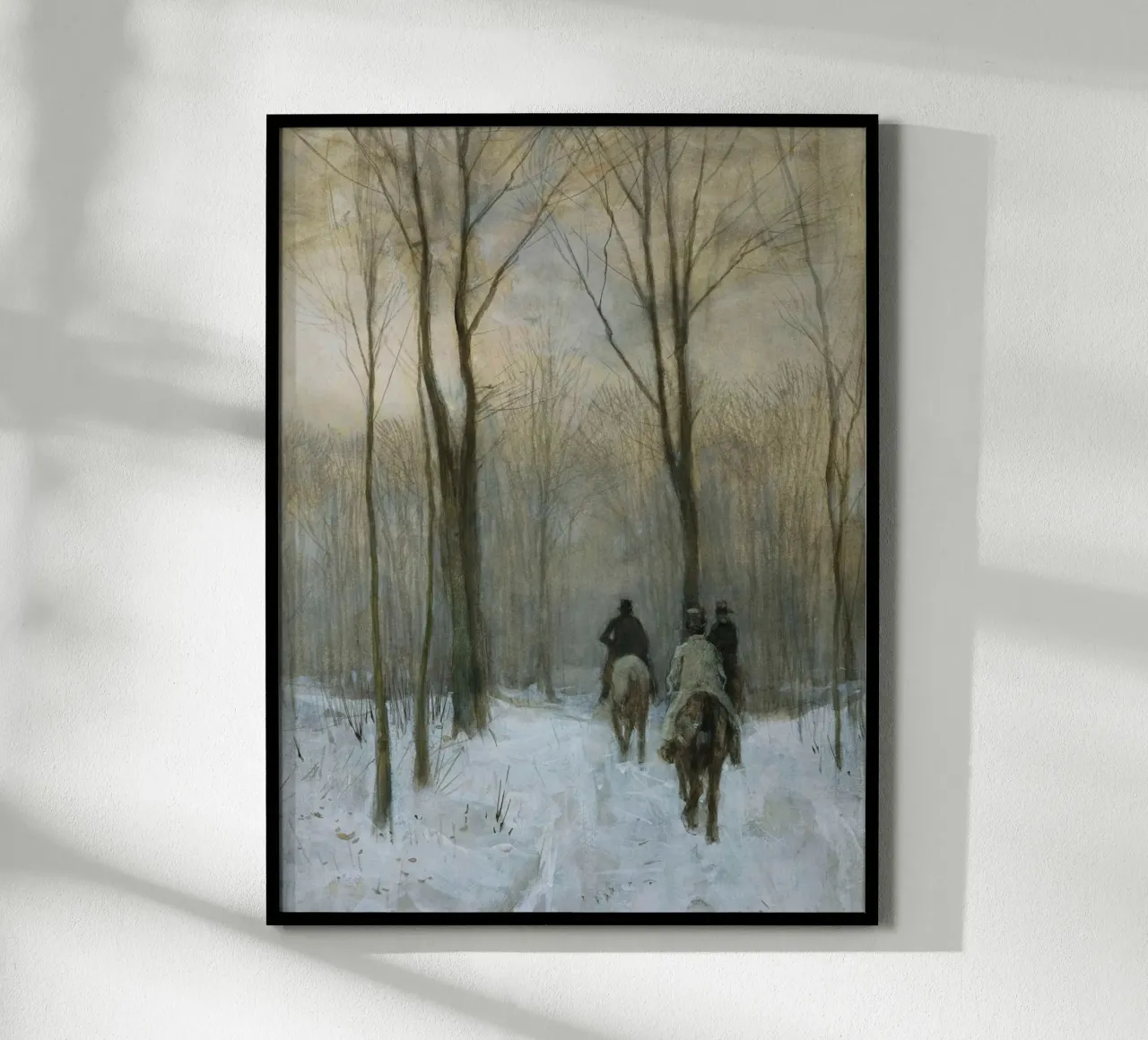 Tre cavalieri in un bosco invernale innevato sotto alberi spogli poster con telaio in plastica da Studio Vibe