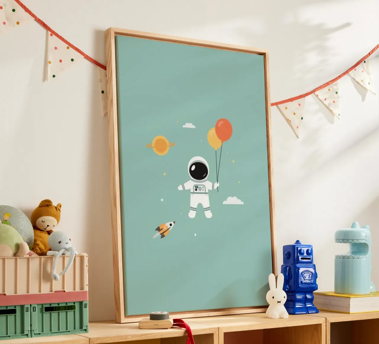 Astronauta de dibujos animados con globos en el espacio lienzo con Marco flotante de DesignDoodle