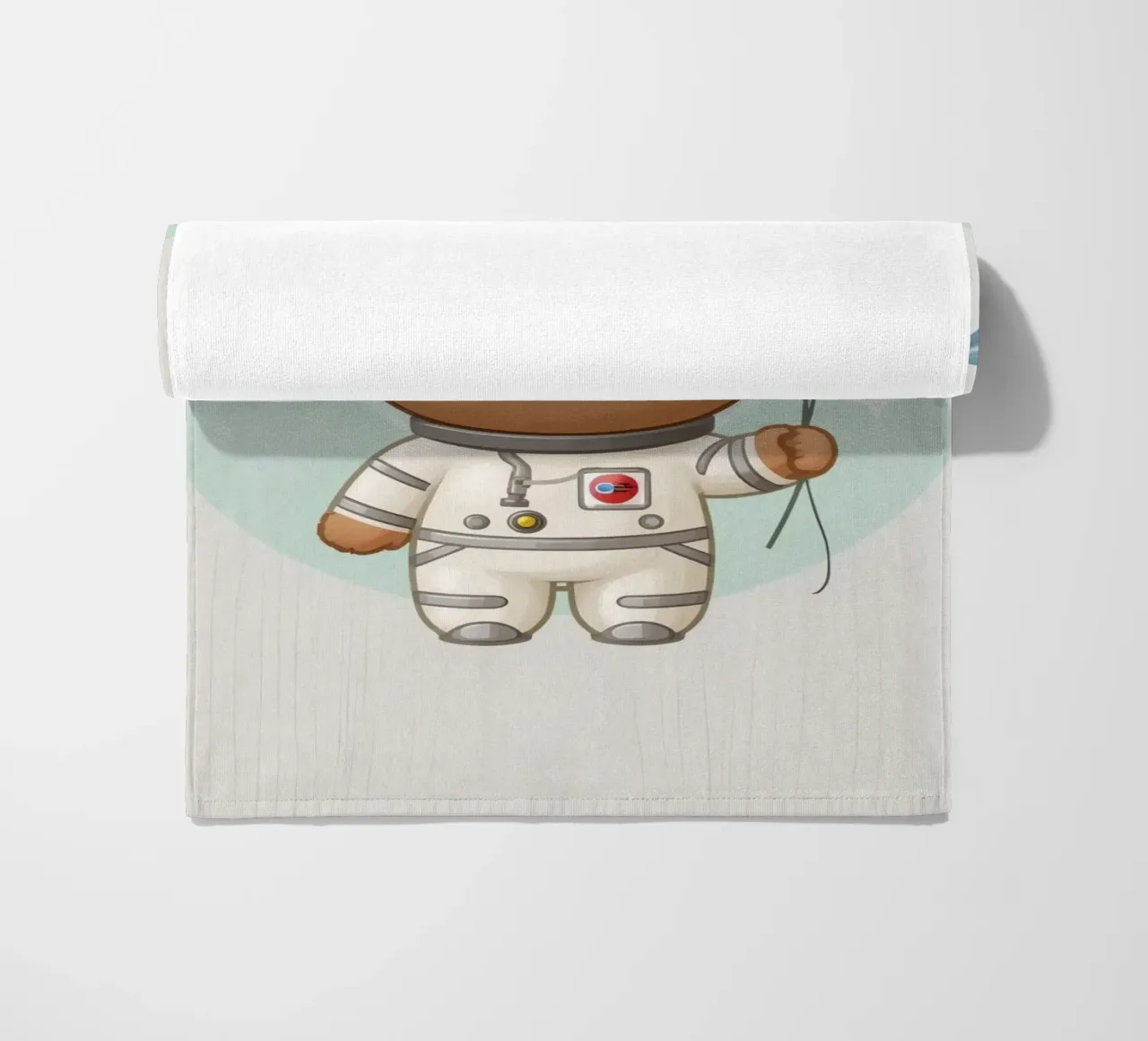 Orso astronauta dei cartoni animati con in mano un palloncino a forma di stella telo mare da DesignDoodle