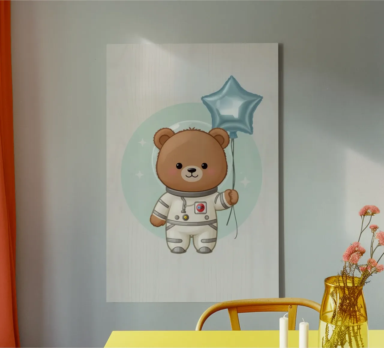 Orso astronauta dei cartoni animati con in mano un palloncino a forma di stella tela con Cornice a cassetta da DesignDoodle