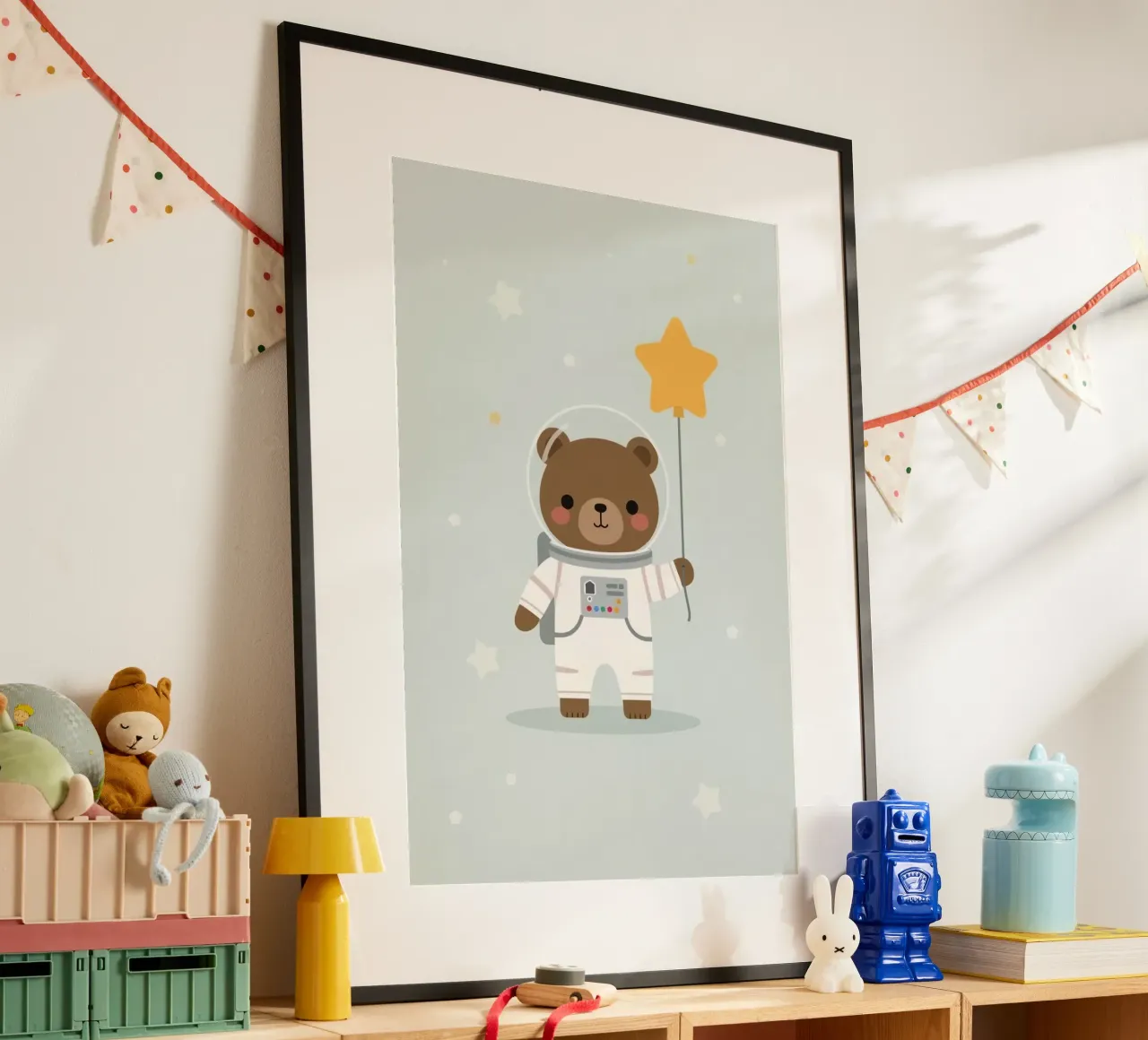 Carino l'orso astronauta dei cartoni animati con palloncino a stella poster da DesignDoodle