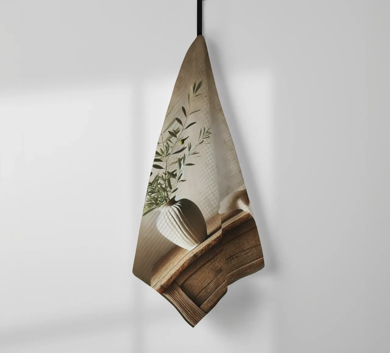 Olivenzweige in Vase Geschirrtuch von VintageBotanics