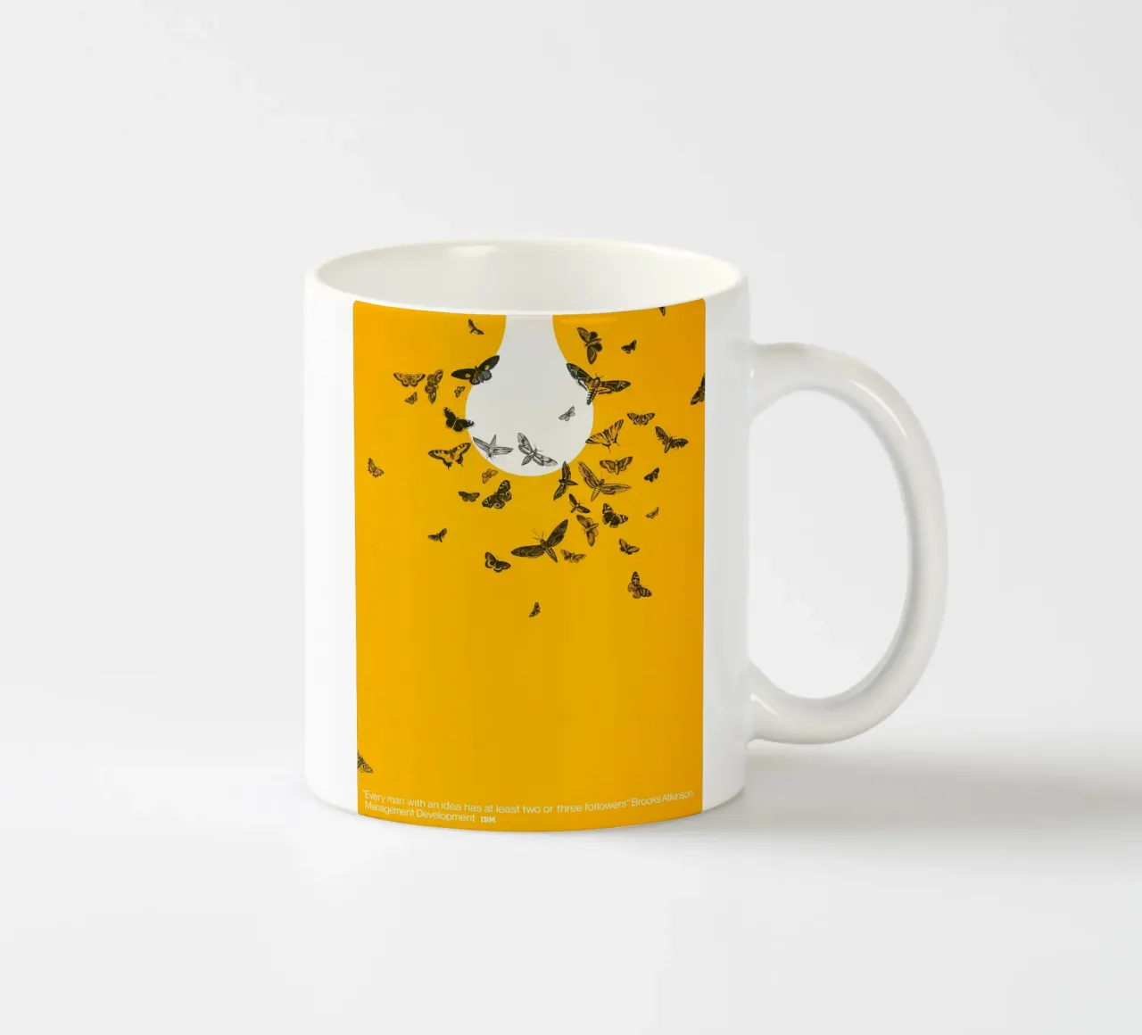 Falene per una lampadina tazza in ceramica da Leonard R Sadler