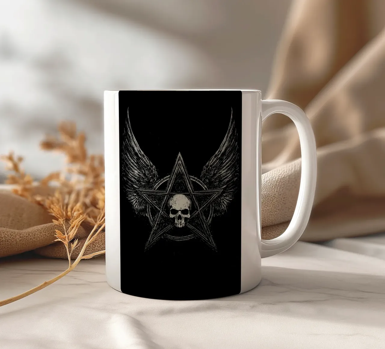 Pentagramma con teschio e ali tazza in ceramica da pixelbull - medieval art and more