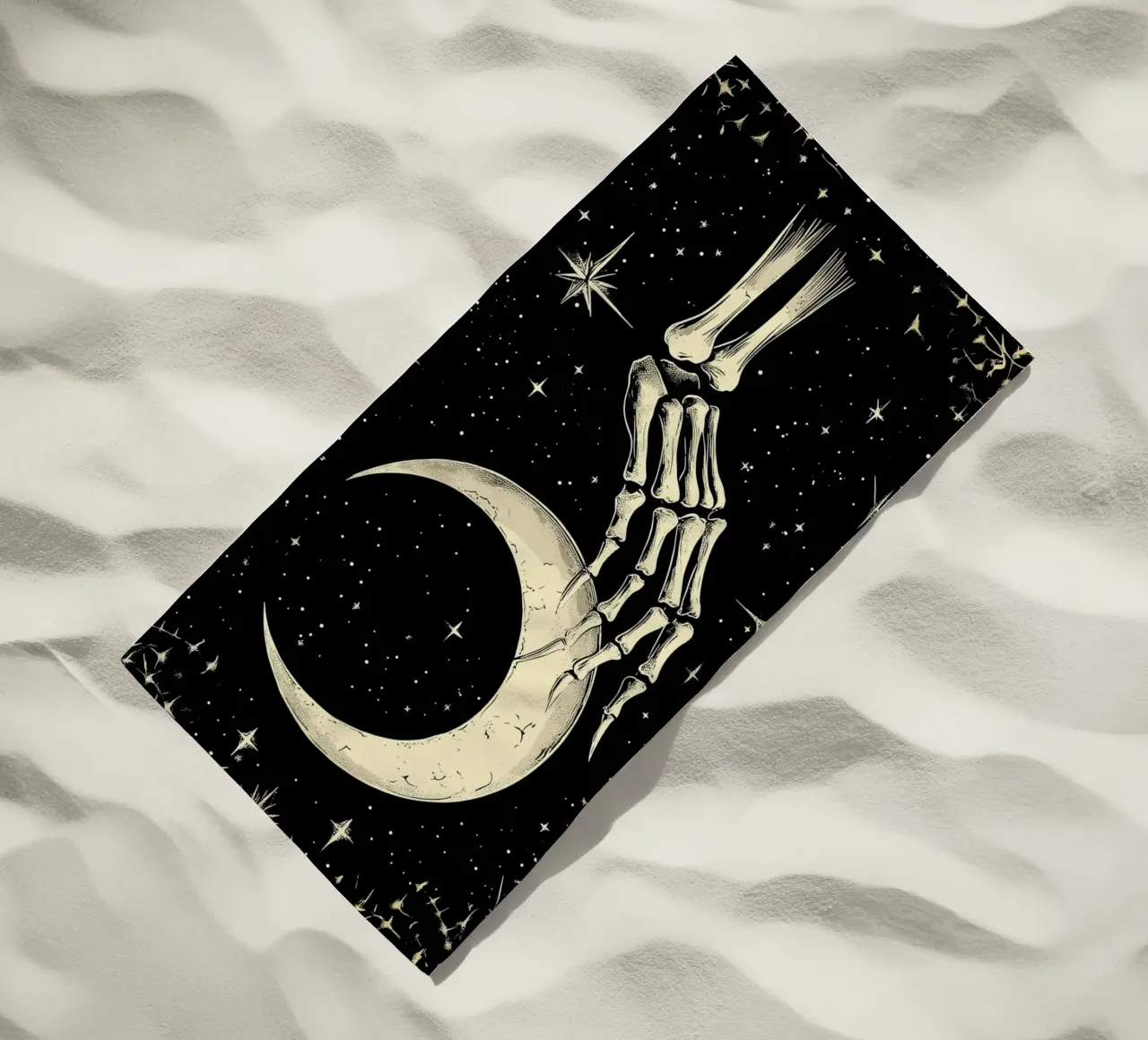 Mano di scheletro con luna crescente nel cosmo telo mare da pixelbull - medieval art and more