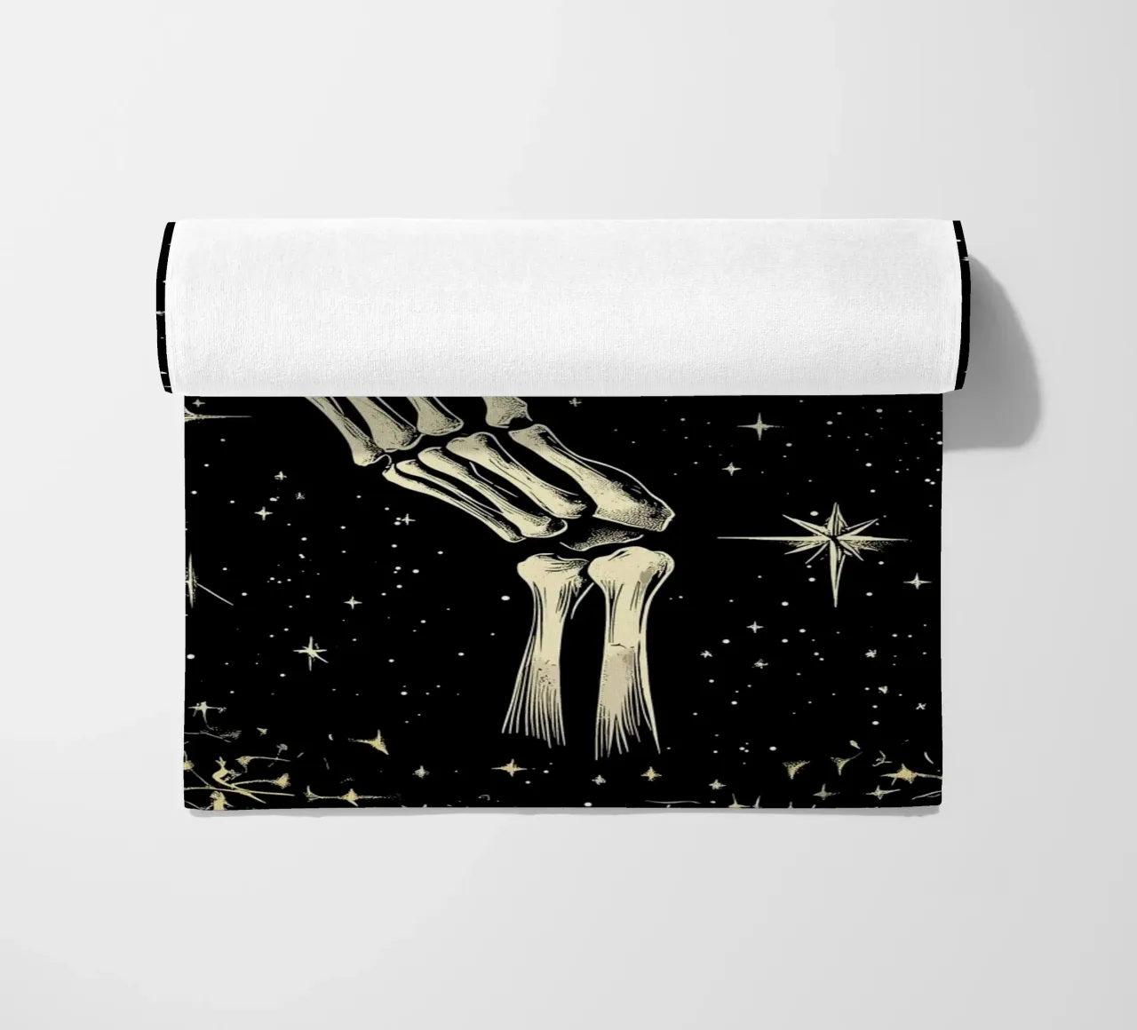 Mano di scheletro con luna crescente nel cosmo telo mare da pixelbull - medieval art and more