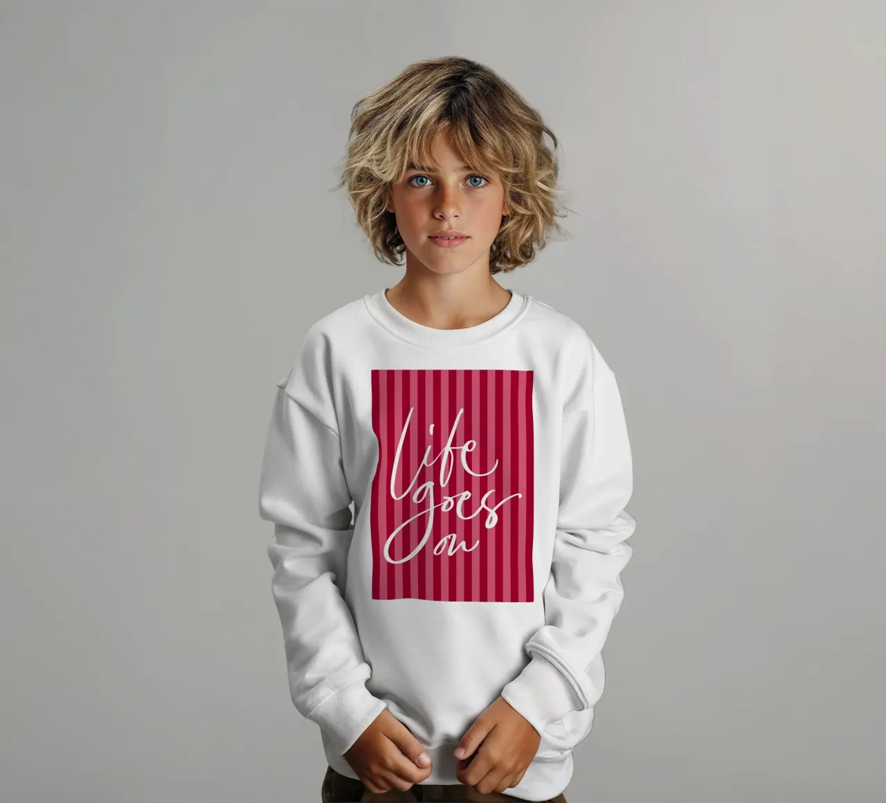 Citazione positiva con design a strisce rosa e rosse felpa bambino da The Art Club