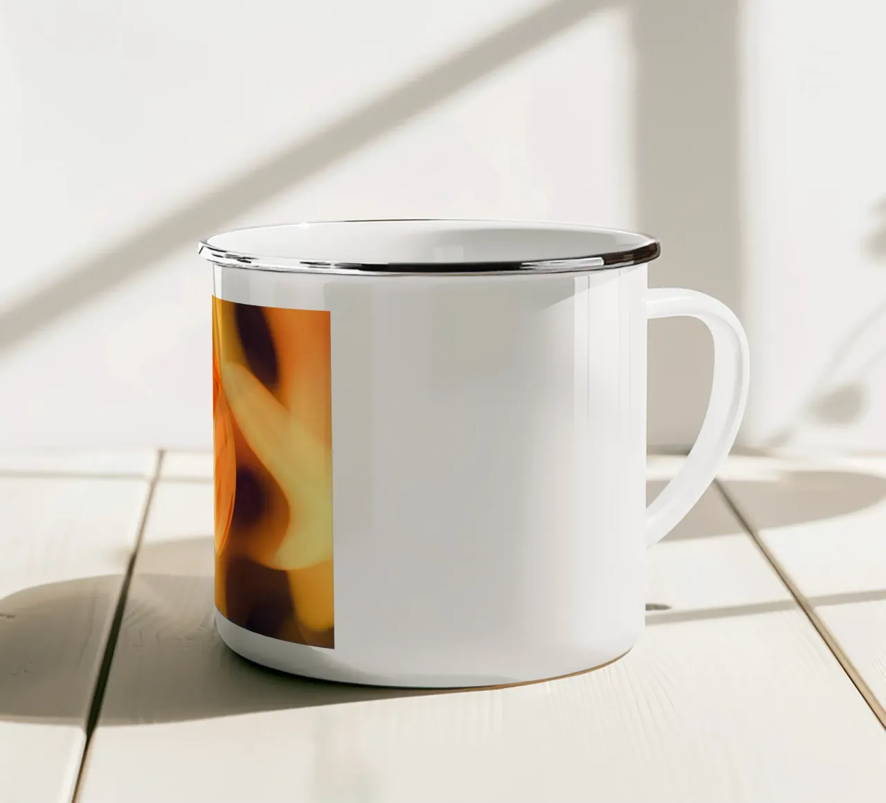 Orange sphere tazza in smalto da mip of map