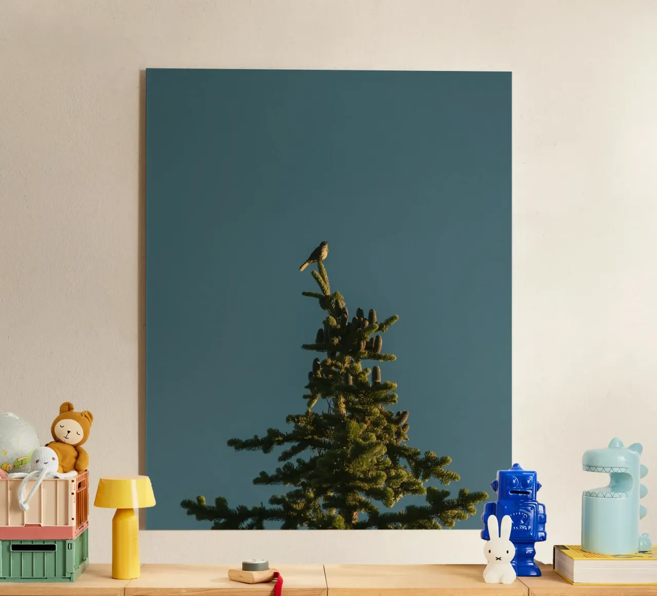 Little bird perched on the pine tree plexiglass da mip of map