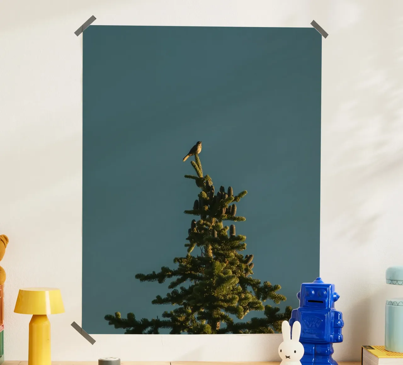 Little bird perched on the pine tree poster de mip of map