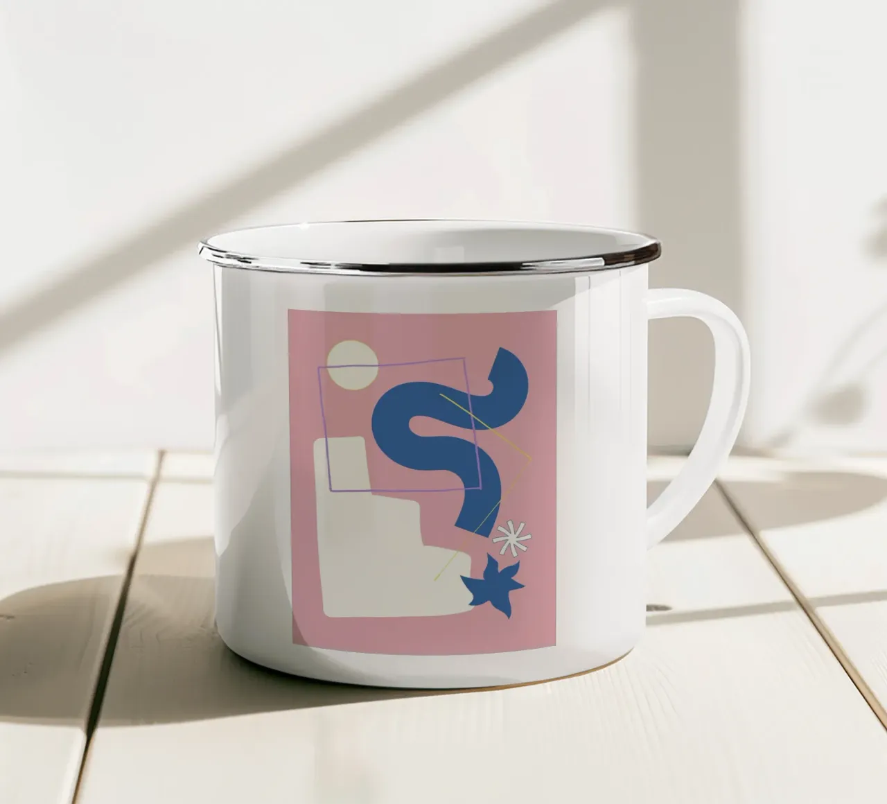 Composizione della forma tazza in smalto da Little Dean