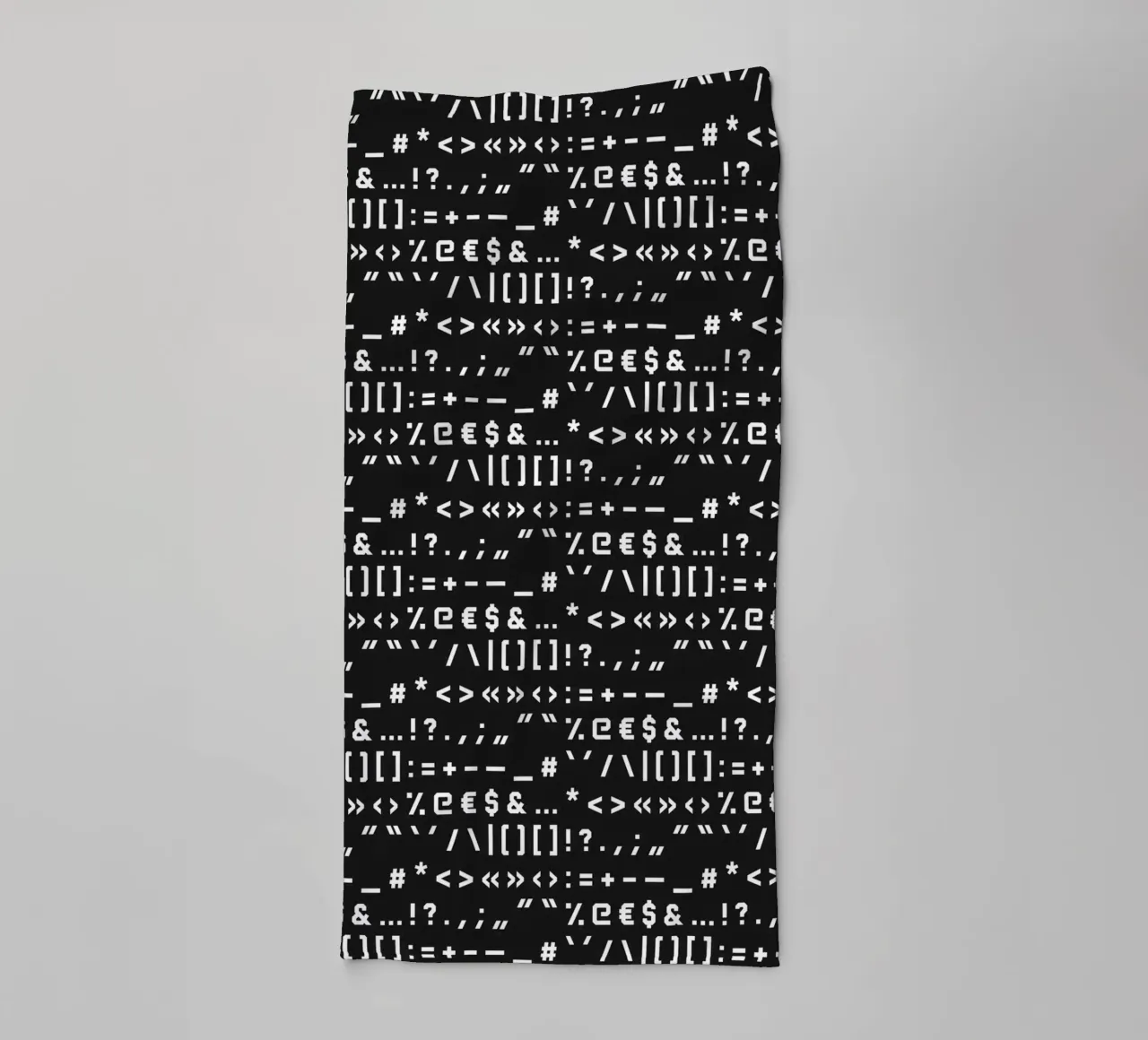 Typography Special Characters Pattern #2 asciugamano da bagno da kathrinmay